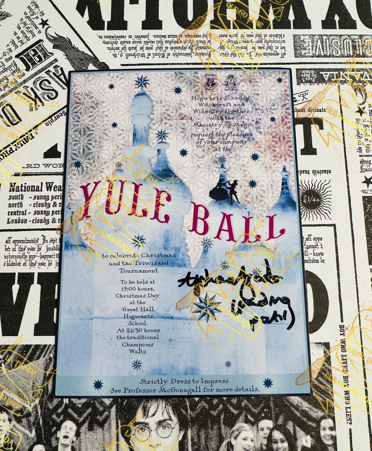 POSTAL YULE BALL FIRMADA POR PADMA PATIL (AFSHAN AZAD)