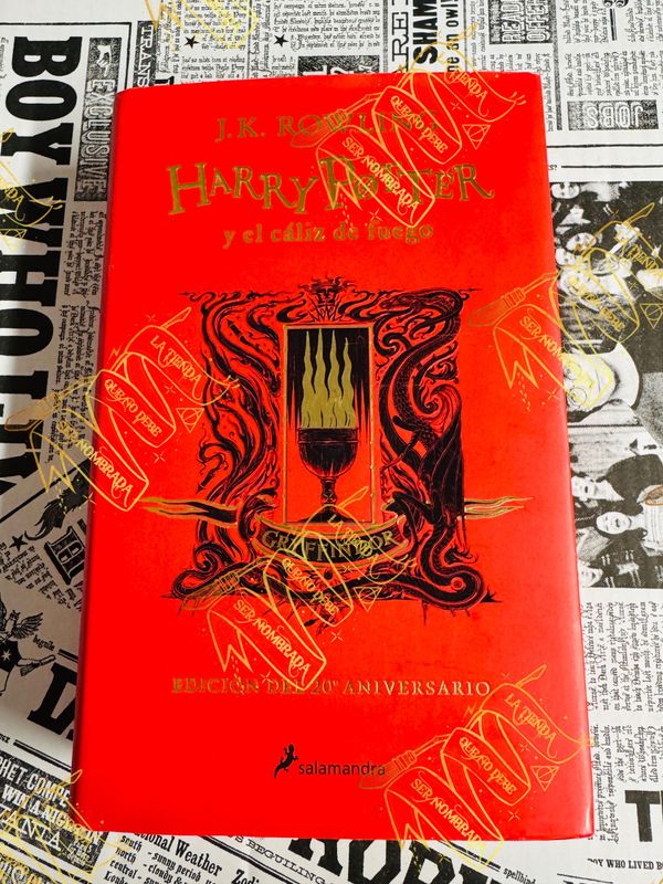 LIBRO EDICION GRYFFINDOR LIBRO EDICION GRYFFINDOR "HARRY POTTER & EL CALIZ DE FUEGO" FIRMADO POR PADMA PATIL (AFSHAN AZAD)