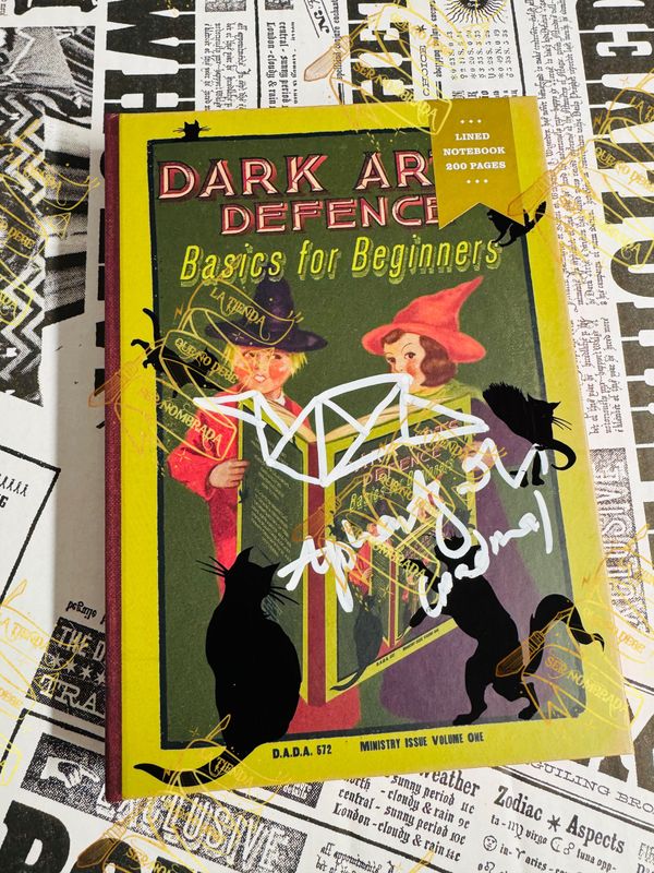 REPLICA NOTEBOOK DARK ART DEFENCE MINALIMA FIRMADA POR PADMA PATIL (AFSHAN AZAD) REPLICA NOTEBOOK DARK ART DEFENCE MINALIMA FIRMADA POR PADMA PATIL (AFSHAN AZAD)