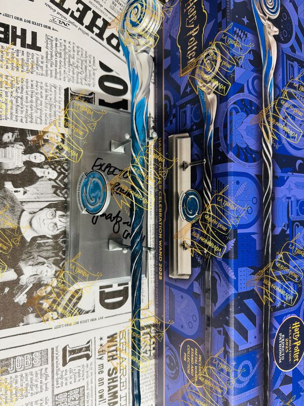 VARITA CELEBRACION EXPECTO PATRONUM EXCLUSIVO 2025 FIRMADA POR PADMA PATIL (AFSHAN AZAD)