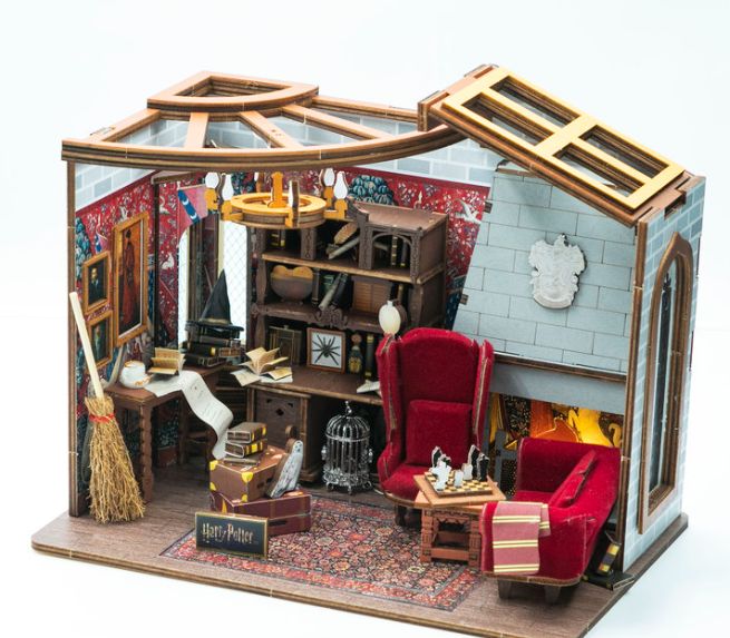 PREVENTA - MAQUETA SALA COMUN GRYFFINDOR HARRY POTTER