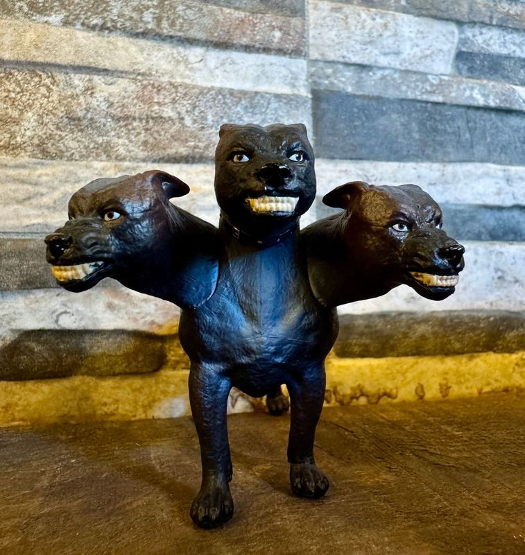 FIGURA PERRO 3 CABEZAS FLUFY HARRY POTTER SCHLEICH