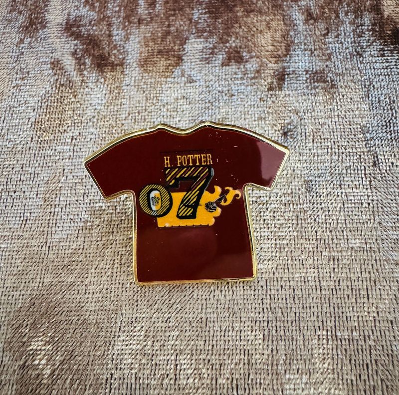 PIN CAMISETA GRYFFINDOR QUIDDITCH HARRY POTTER