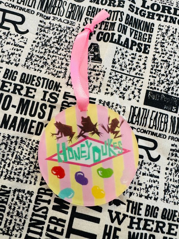 ADORNO HOEYDUKES HARRY POTTER