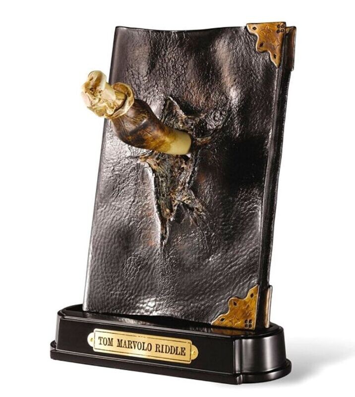 DIARIO TOM RIDDLE CON COLMILLO DEL BASILISCO HARRY POTTER NOBLE COLLECTION