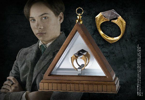 REPLICA  ANILLO DE GAUNT HORROCRUX HARRY POTTER NOBLE COLLECTION