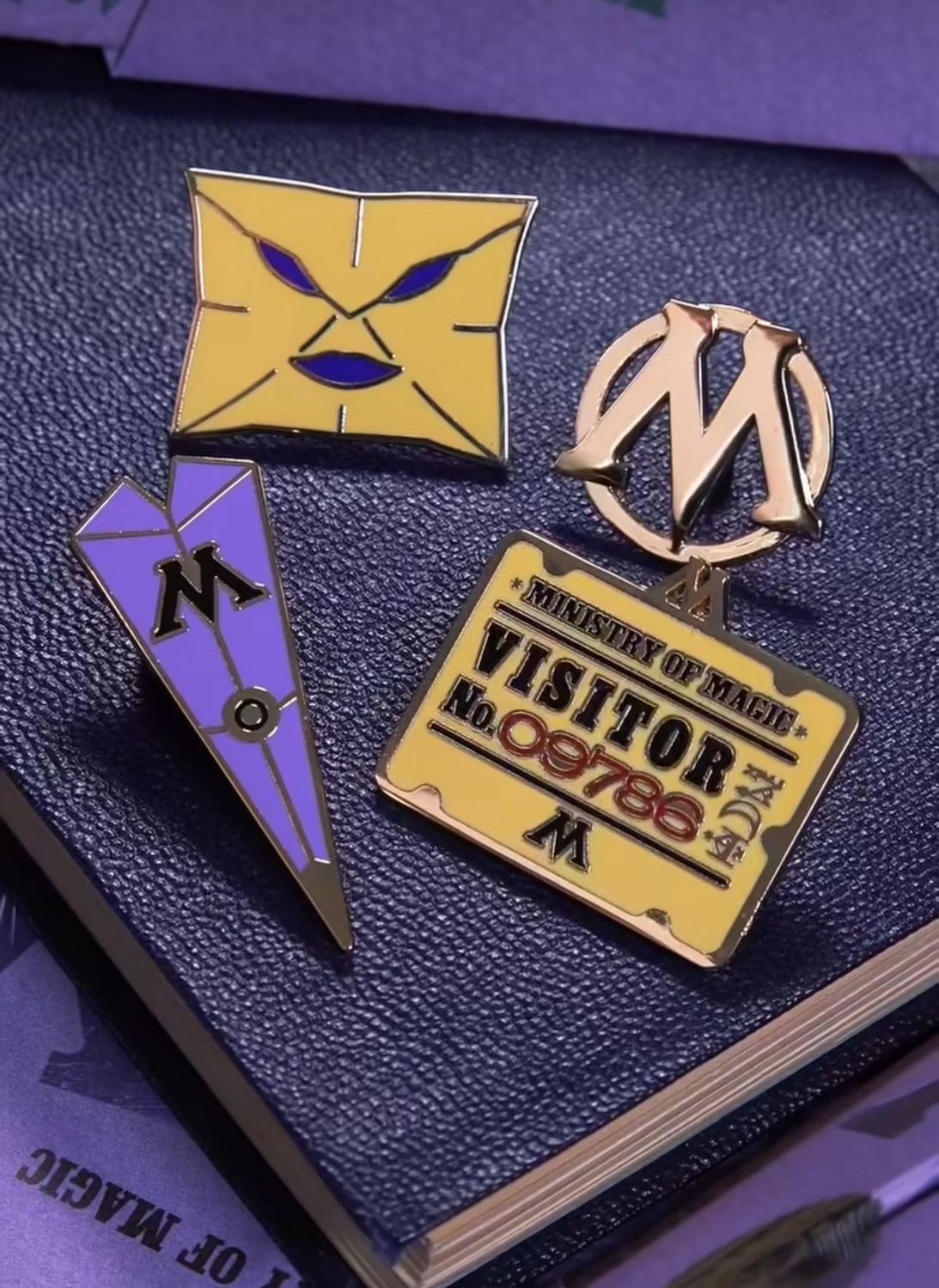 PACK INSIGNIAS MINISTERIO DE MAGIA MINALIMA HARRY POTTER