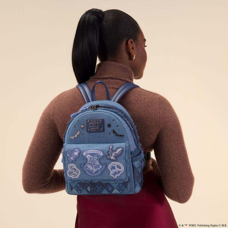 MOCHILA HOGWARTS VAQUERO HARRY POTTER LOUNGEFLY