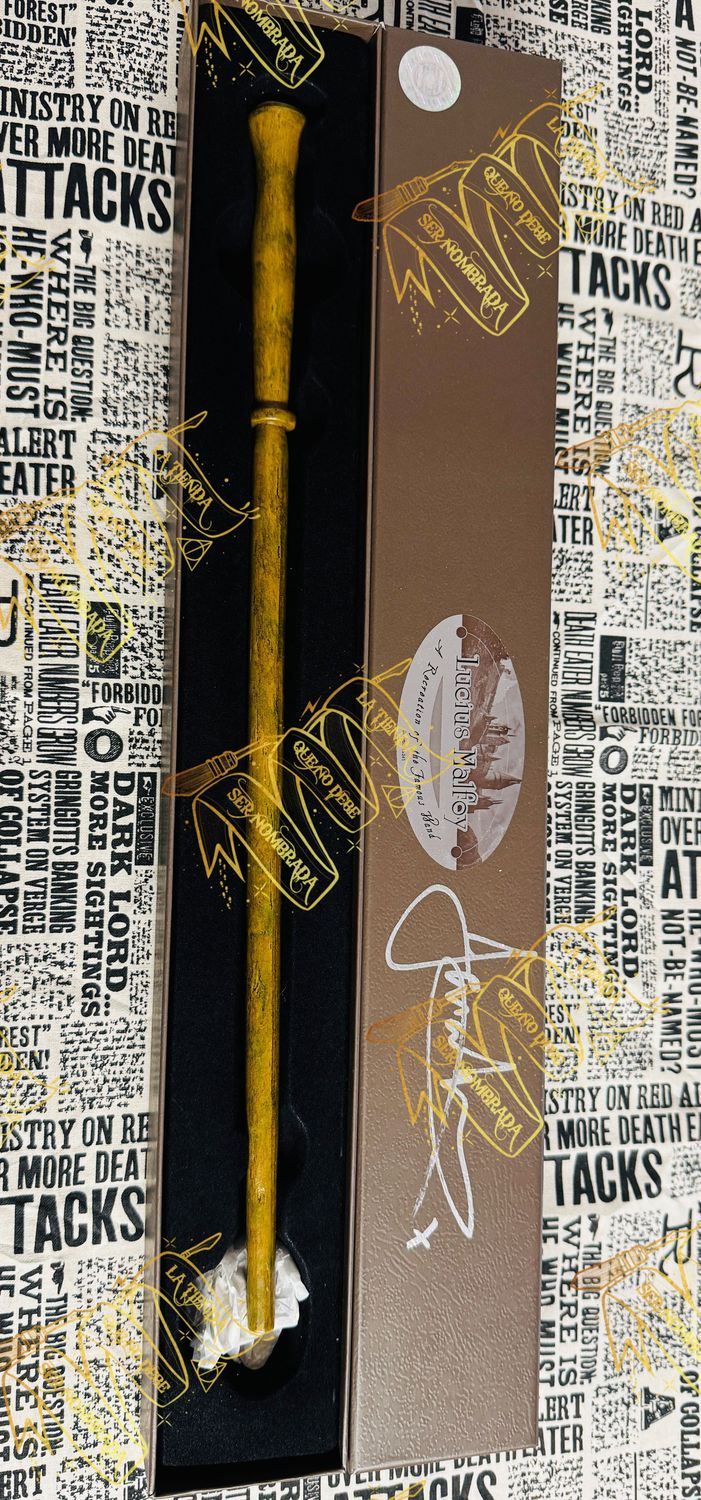 VARITA FIRMADA POR LUCIUS MALFOY ( JASON ISAACS )
