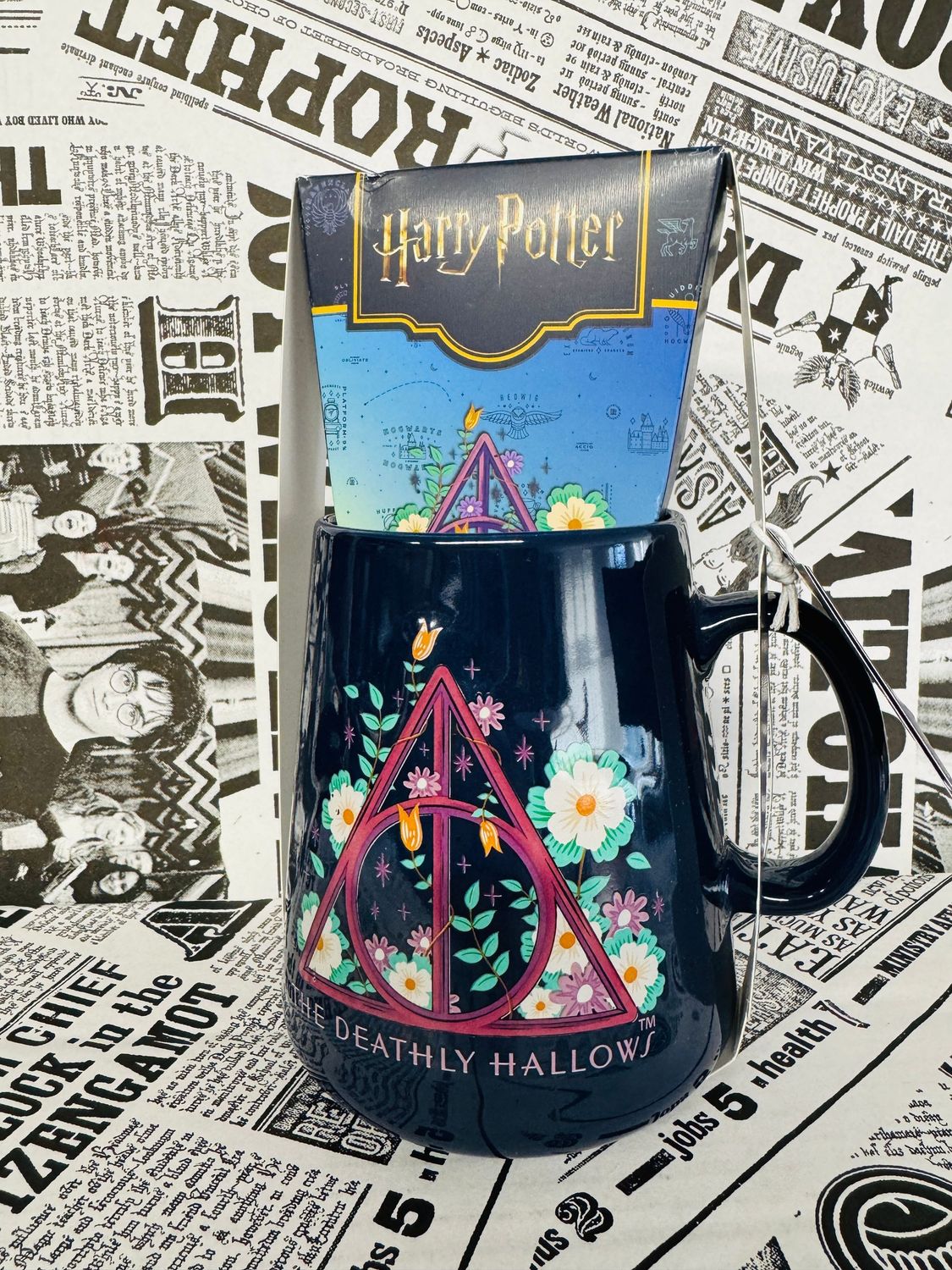 TAZA RELIQUIAS MUERTE & CHOCOLATE CAMBIA COLOR MAGICO HARRY POTTER