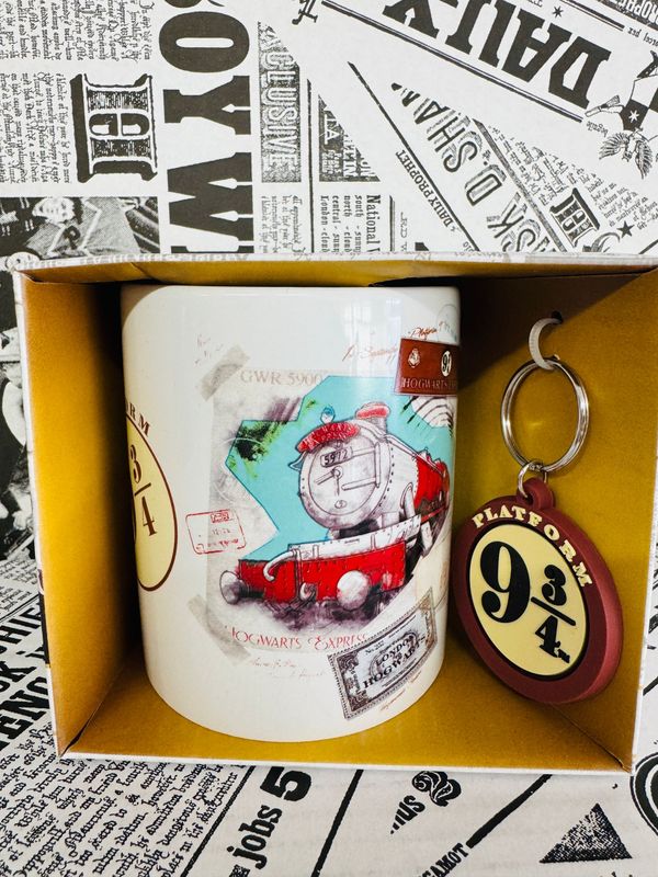 TAZA & LLAVERO PLATAFORMA 93/4 HARRY POTTER