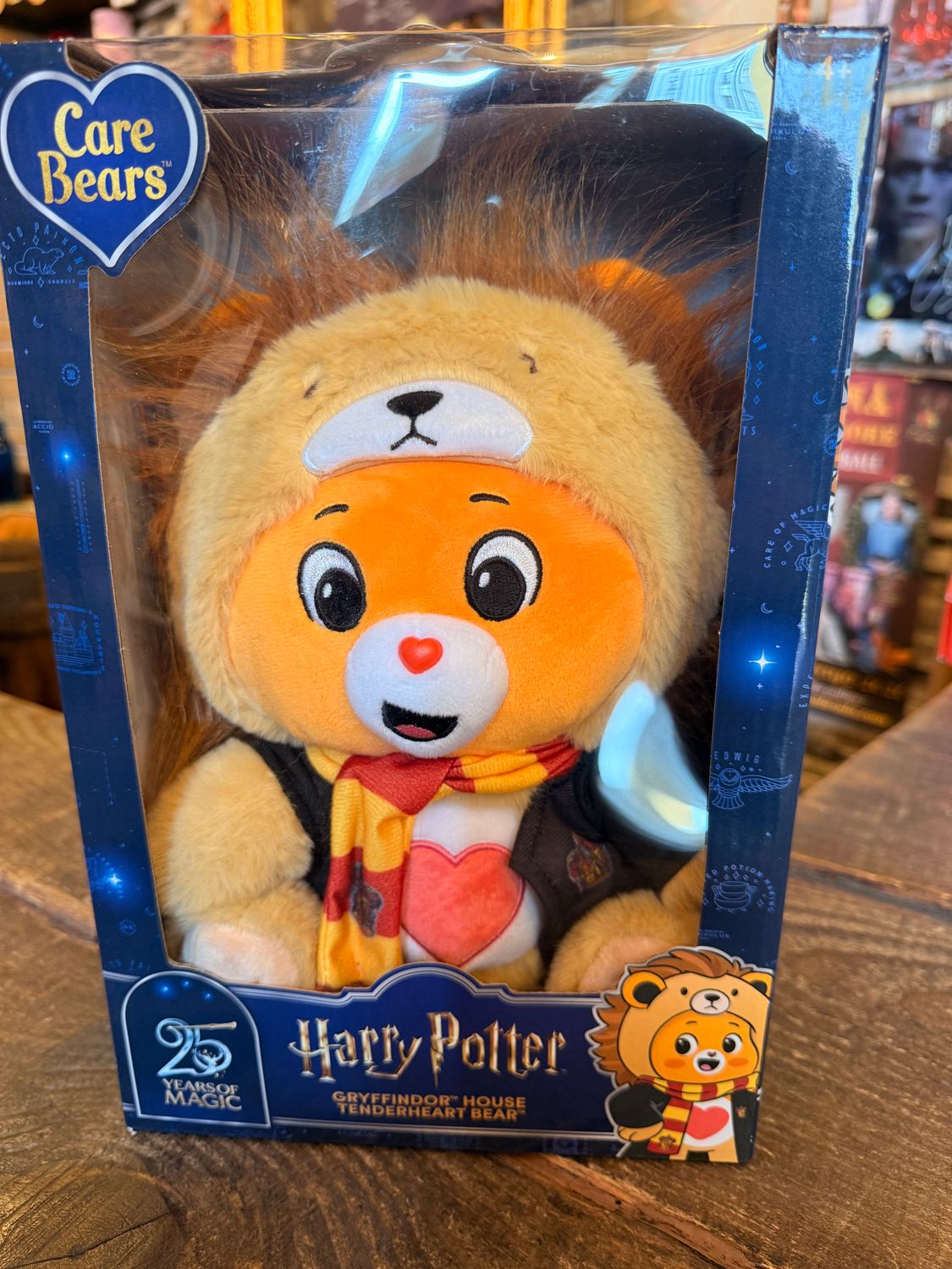 PREVENTA - PELUCHE OSO AMOROSO GRYFFINDOR CAPUCHA LEON ESPECIAL 25 ANIVERSARIO HARRY POTTER