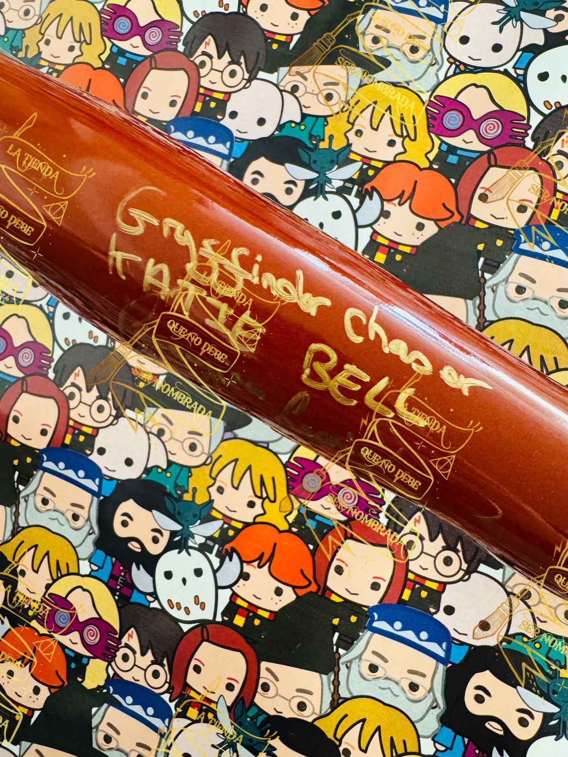 REPLICA SAETA DE FUEGO FIRMADA POR KATIE BELL (GEORGINA LEONIDAS) REPLICA SAETA DE FUEGO FIRMADA POR KATIE BELL (GEORGINA LEONIDAS)