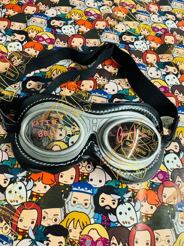 REPLICA GAFAS DE QUIDDITCH DESCATALOGADAS FIRMADAS POR KATIE BELL (GEORGINA LEONIDAS)