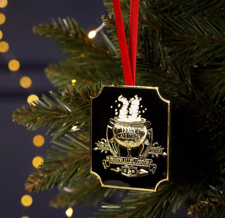 PREVENTA - ADORNO METALICO LEAKY CAULDRON HARRY POTTER
