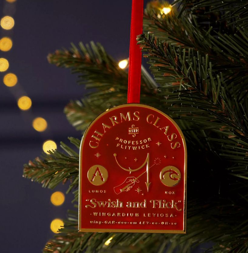 PREVENTA - ADORNO METALICO CHARMS CLASS HARRY POTTER