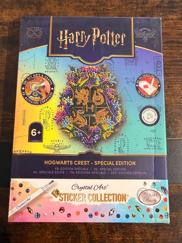 CAJA PEGATINA HOGWARTS EDICION ESPECIAL CRYSTAL ART HARRY POTTER