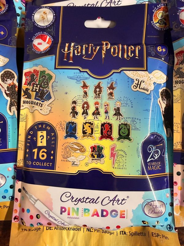 PIN SORPRESA CRYSTAL ART HARRY POTTER