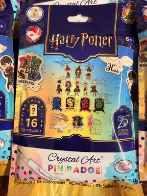 PIN SORPRESA CRYSTAL ART HARRY POTTER