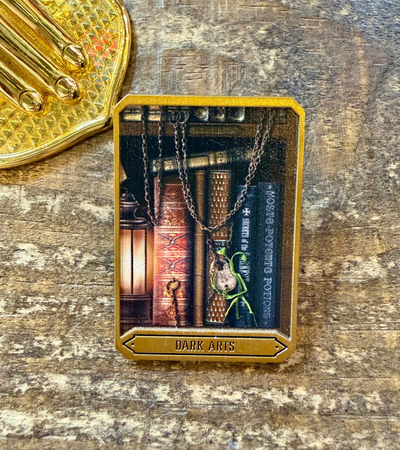 PIN LIBRERIA DARK ARTS MINALIMA HARRY POTTER