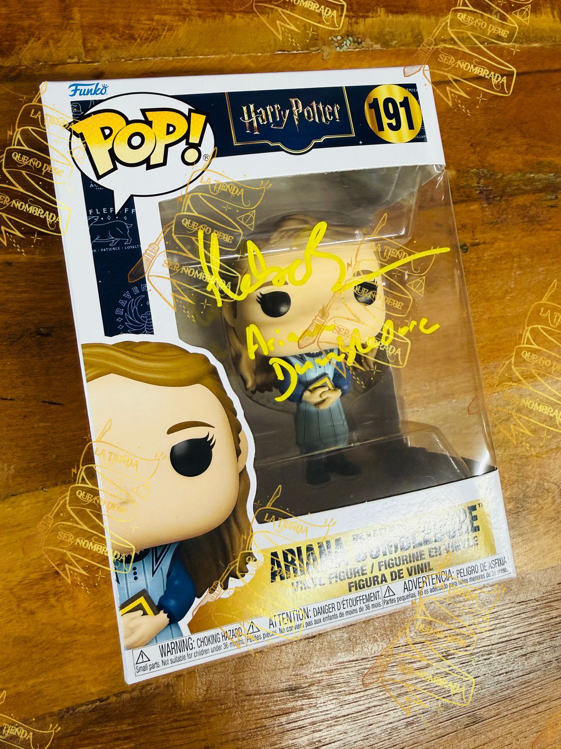 FUNKO POP FIRMADO POR ARIANA DUMBLEDORE (HEBE BEARDSALL)