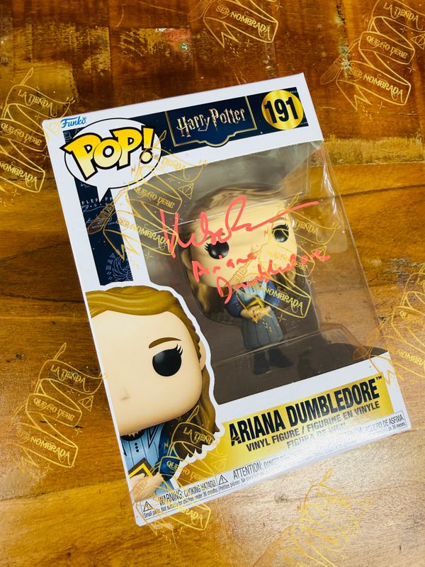 FUNKO POP FIRMADO POR ARIANA DUMBLEDORE (HEBE BEARDSALL)