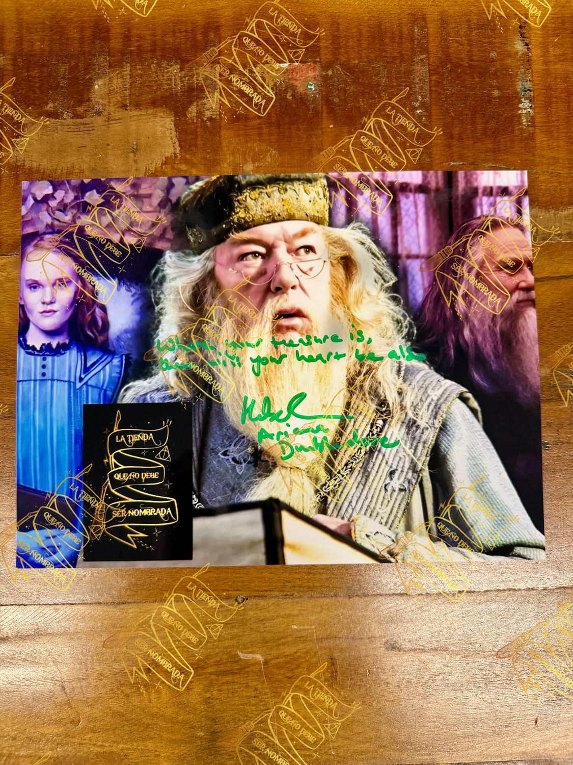 FOTOGRAFIA FIRMADA POR ARIANA DUMBLEDORE (HEBE BEARDSALL)