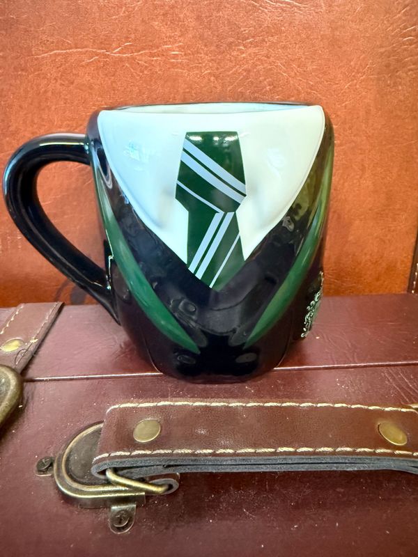 TAZA 3D UNIFORME SLYTHERIN HARRY POTTER