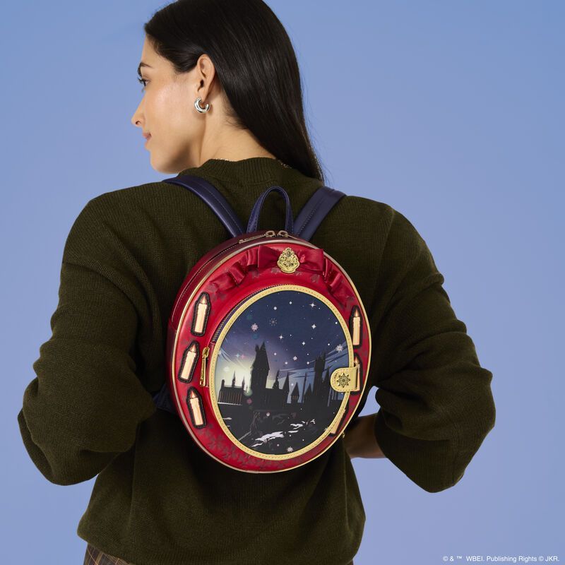 PREVENTA - MINI MOCHILA NAVIDAD HOGWARTS LOUNGEFLY HARRY POTTER