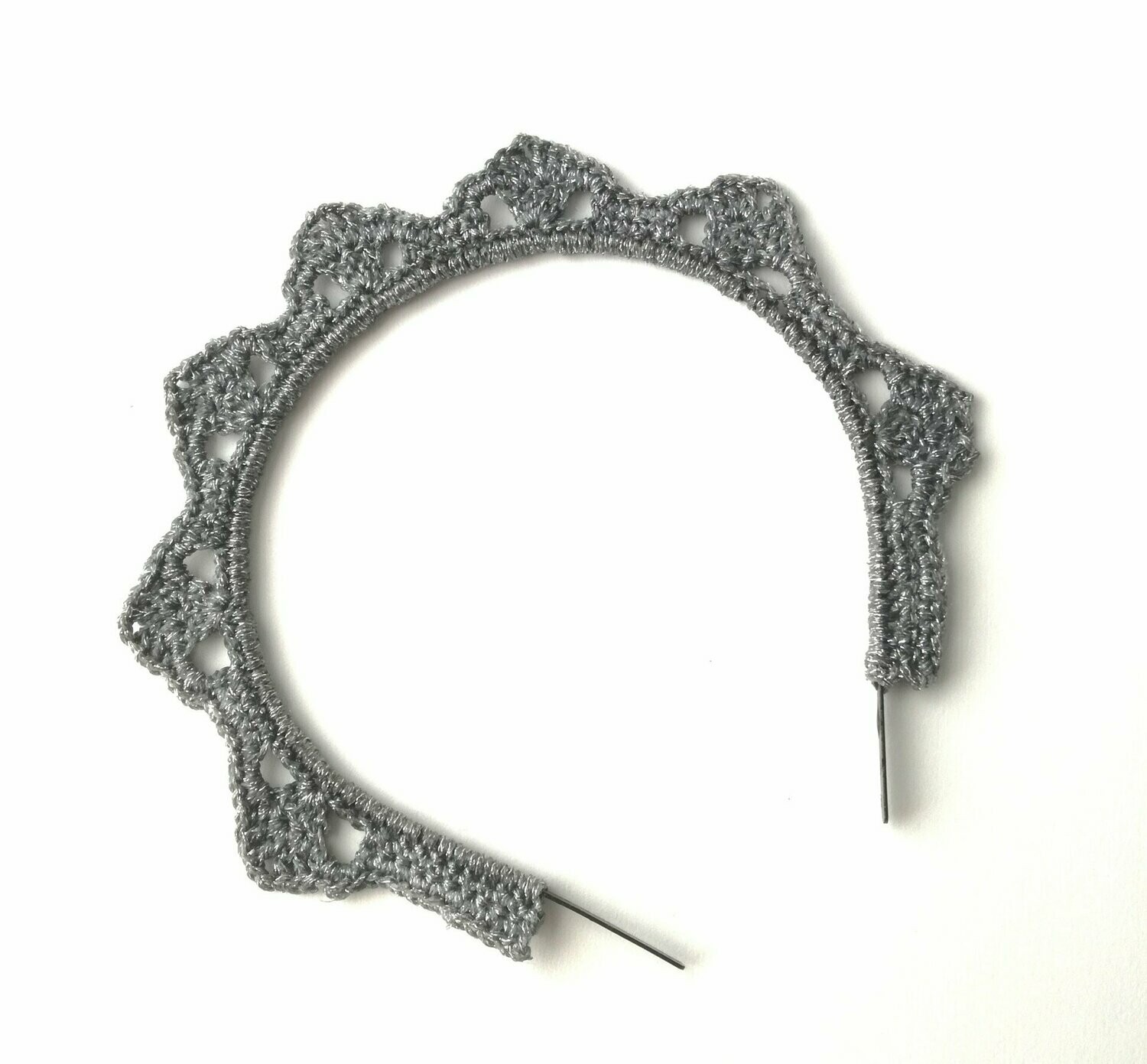 Couronne serre-tête crocheté (argenté)