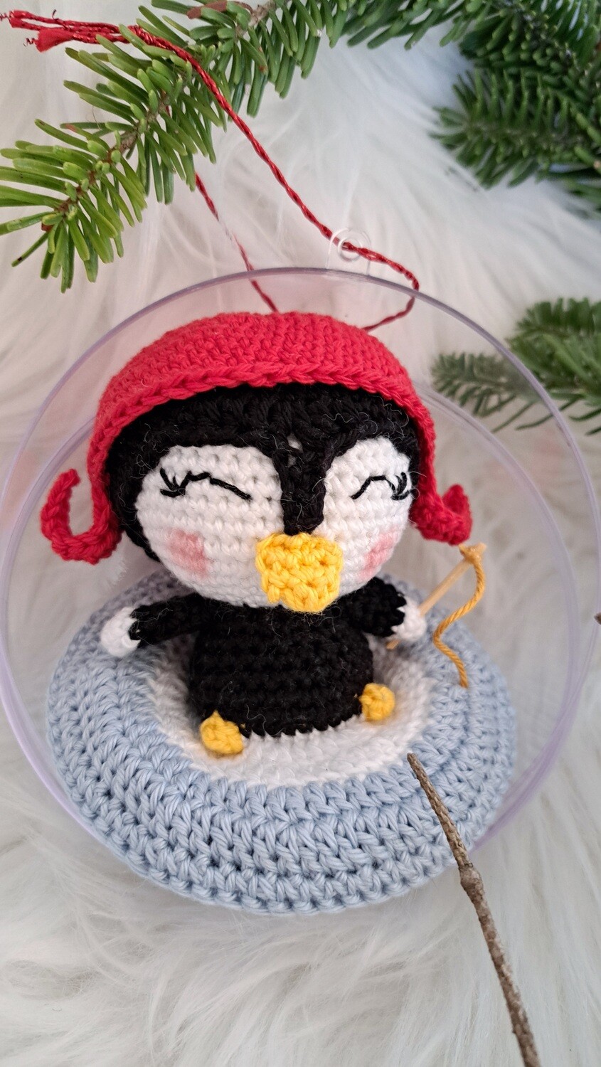 Boule de Noël pingouin crocheté en fil de coton