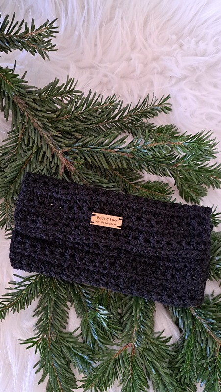 Pochette crocheté en fil de coton épais noir