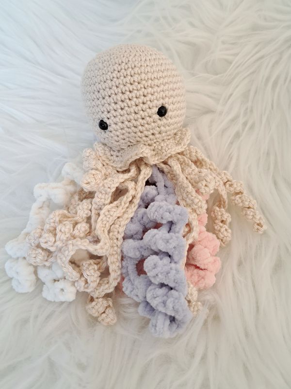 Doudou Méduse grelot crème avec tentacules