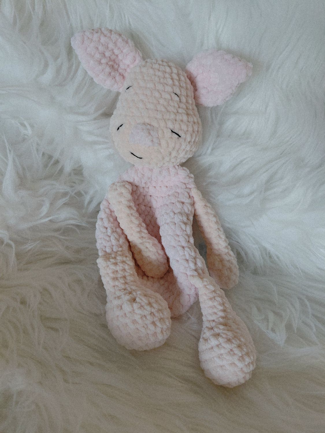 Doudou cochon Doudou cochon " Porcinet" soft crocheté en fil de velours rose