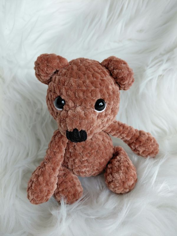 Doudou Ourson marron chocolat crocheté en fil de velours