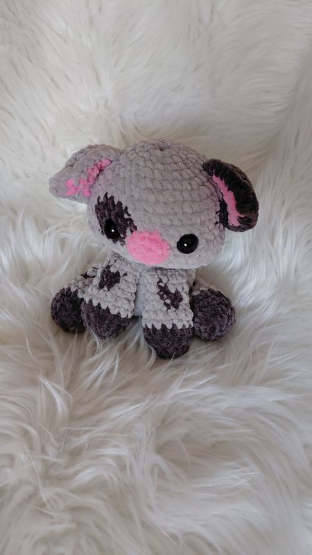 Cochon crocheté en fil de velours gris