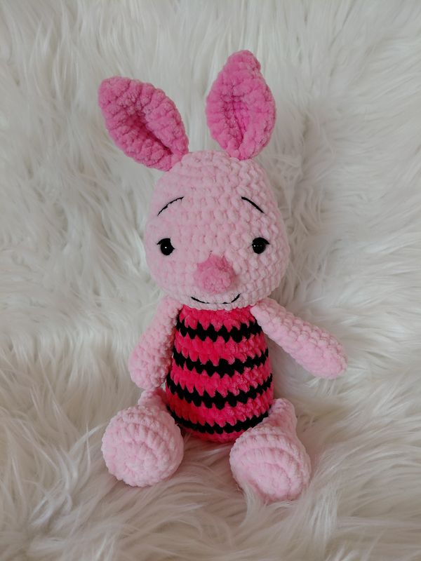 Cochon "Porcine" tous moux crocheté en fil velours rose