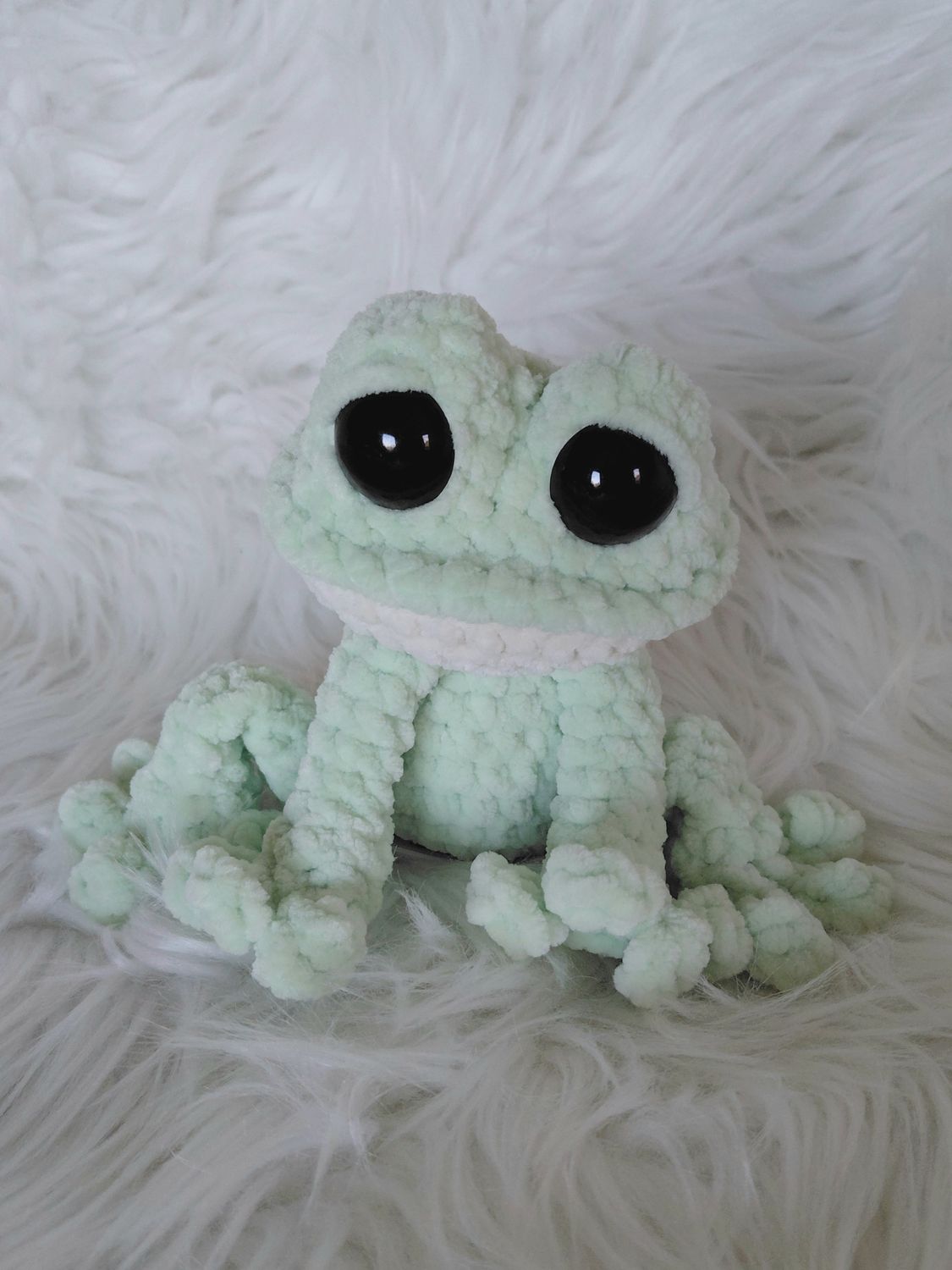 Grenouille crocheté en fil de velours