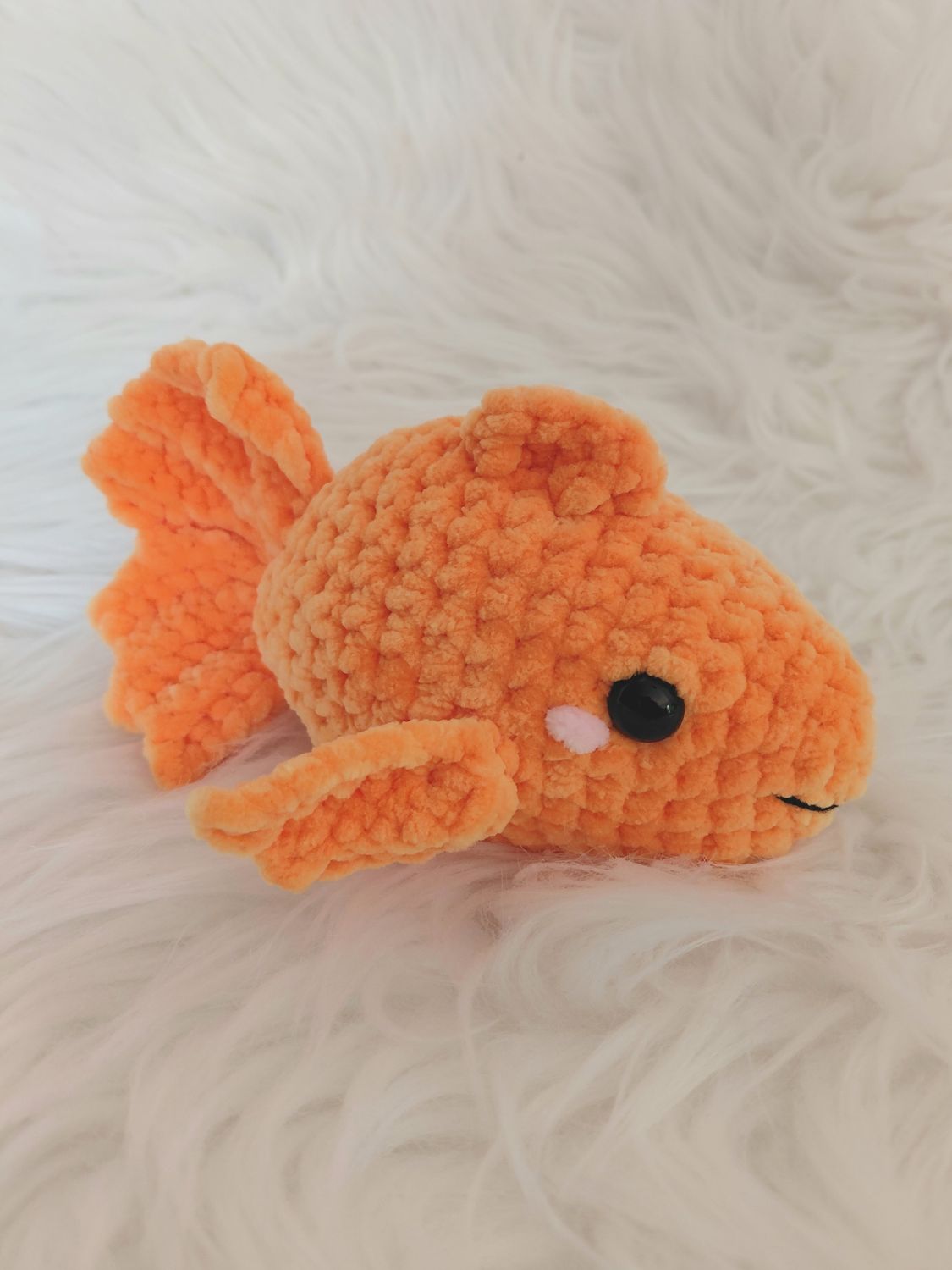 Poisson Poisson "goldefish" crocheté en fil de velours