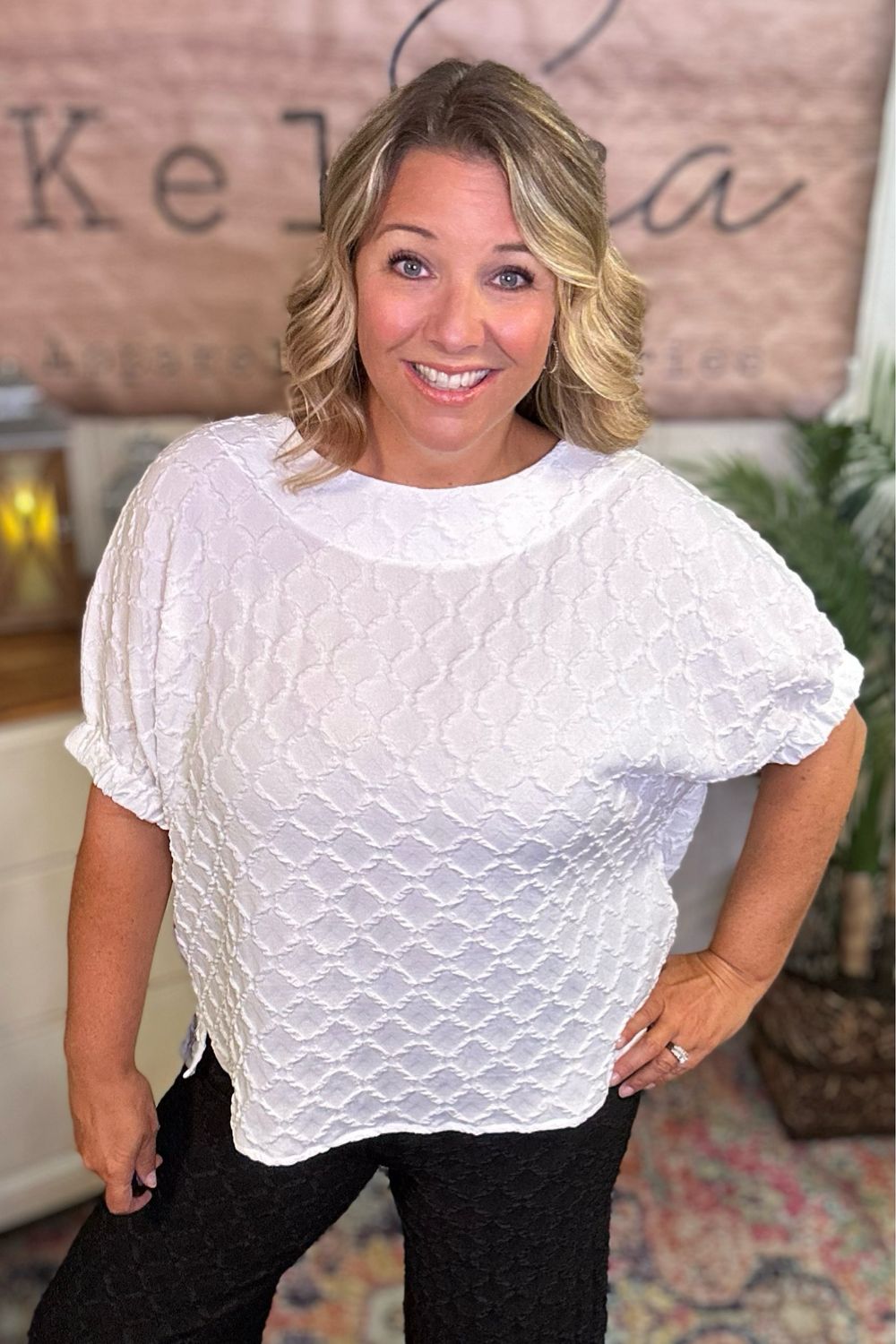 Cream Puckered Bubble Sleeve Top
