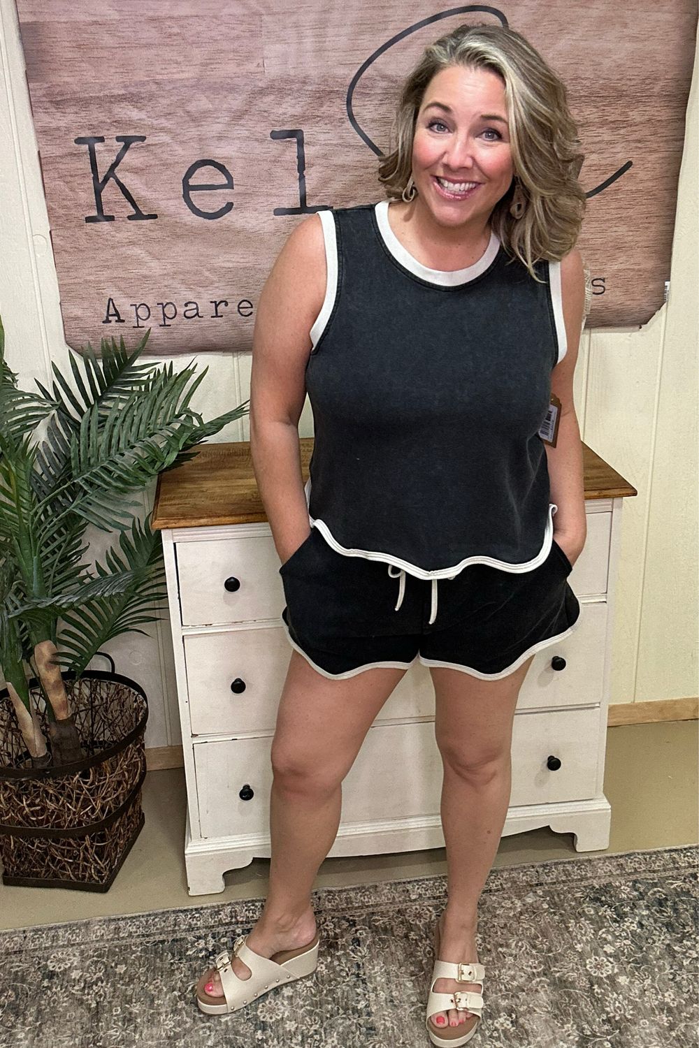 Ash Black Scalloped Shorts