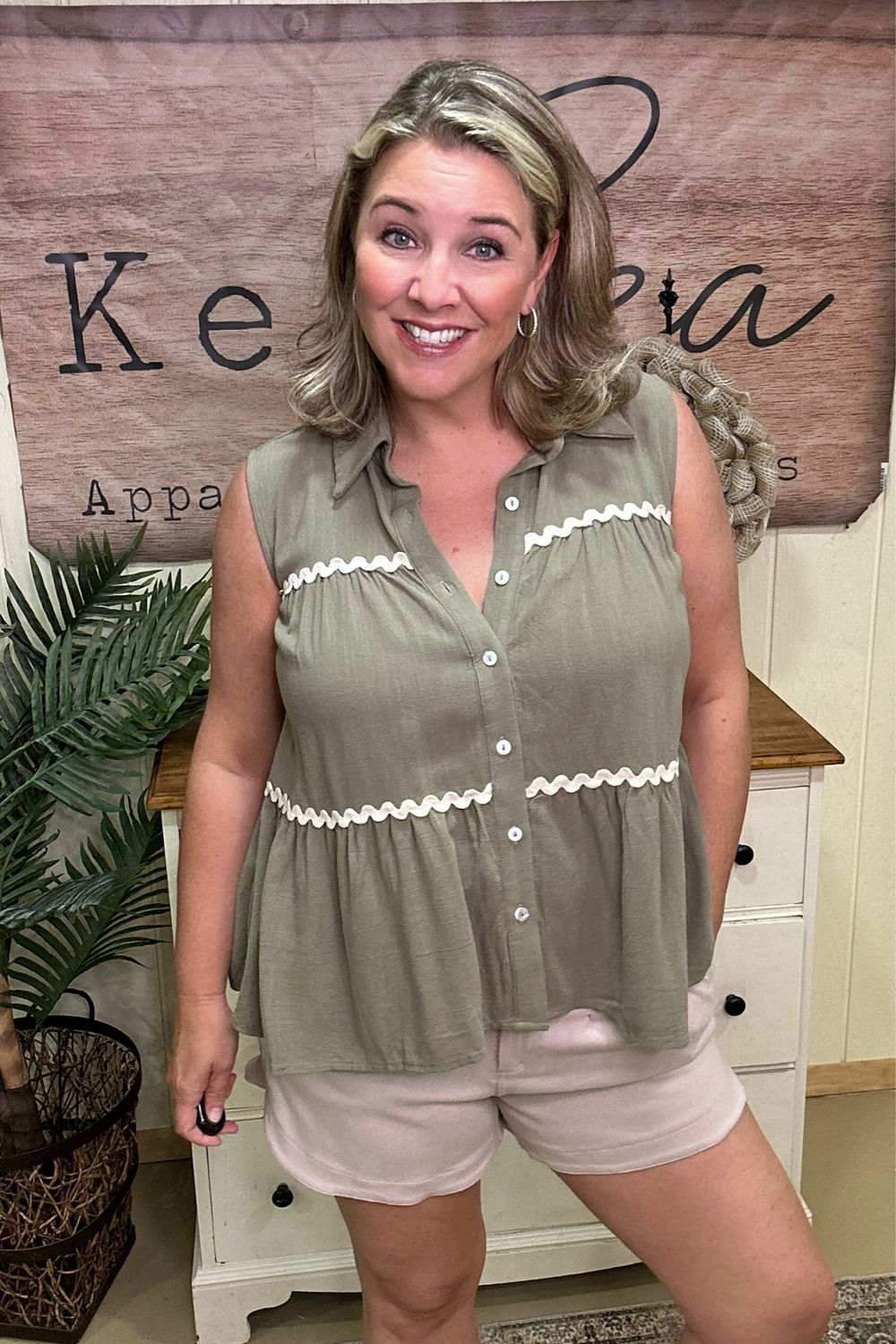 Olive Wavy Trim Button-Down