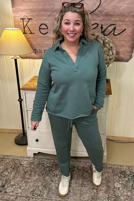 Silky Pine Collared Henley Set