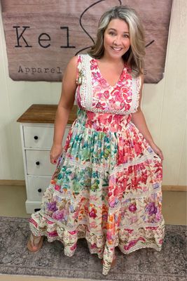 POL Cream Feminine Floral & Lace Maxi Dress