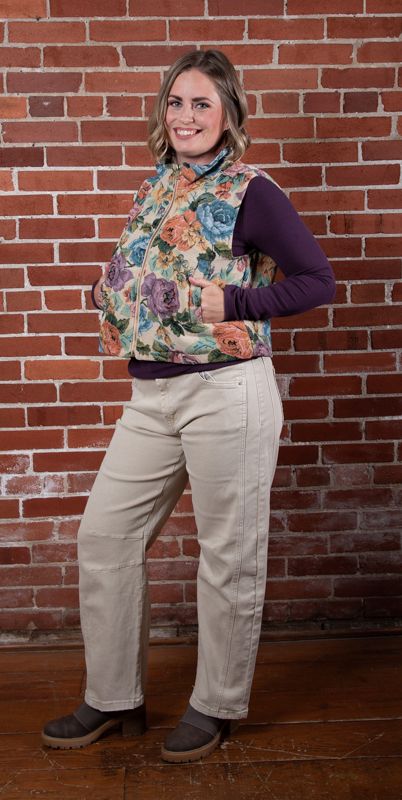 Cream Floral Tapestry Zippered Vest