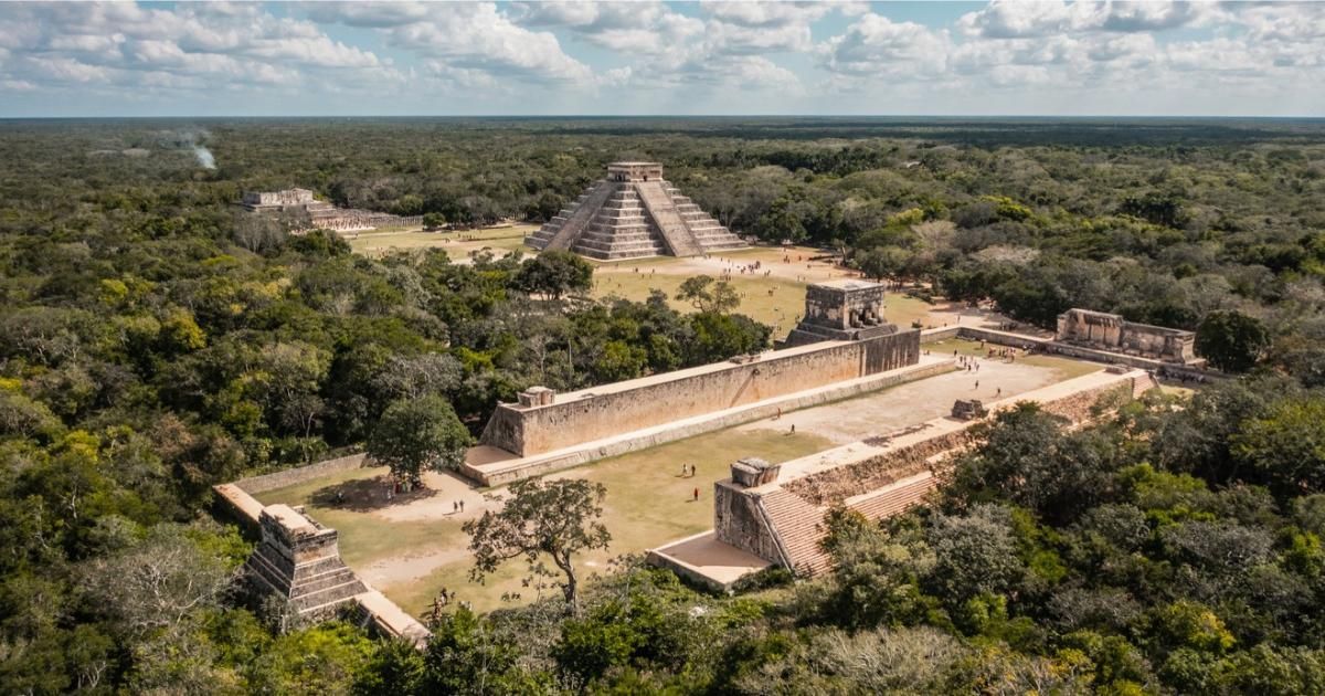 CHICHEN ITZA BASIC