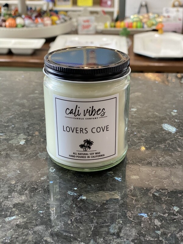 9 Oz Lovers Cove Candle