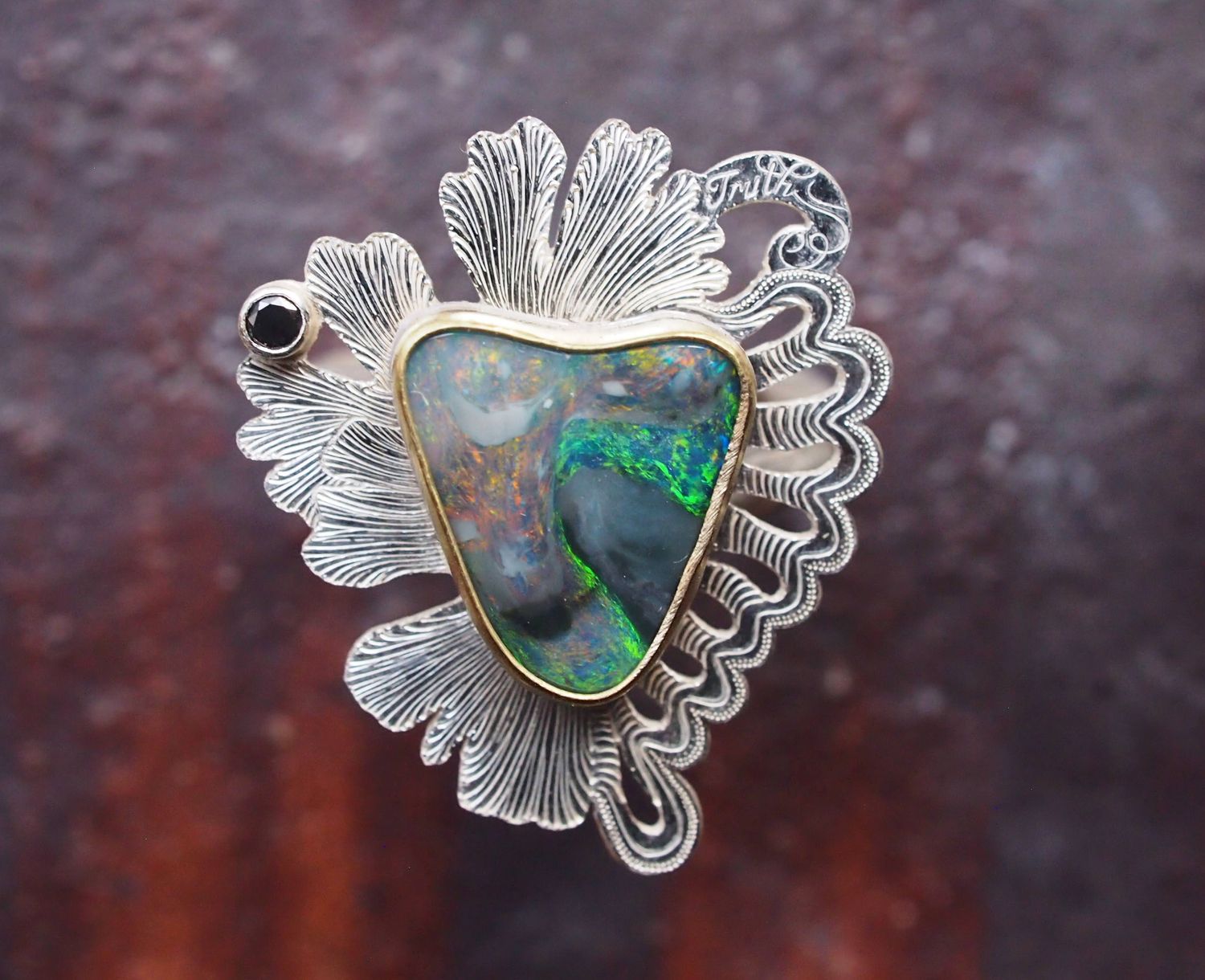 Sacred Heart ring | size US 7.25