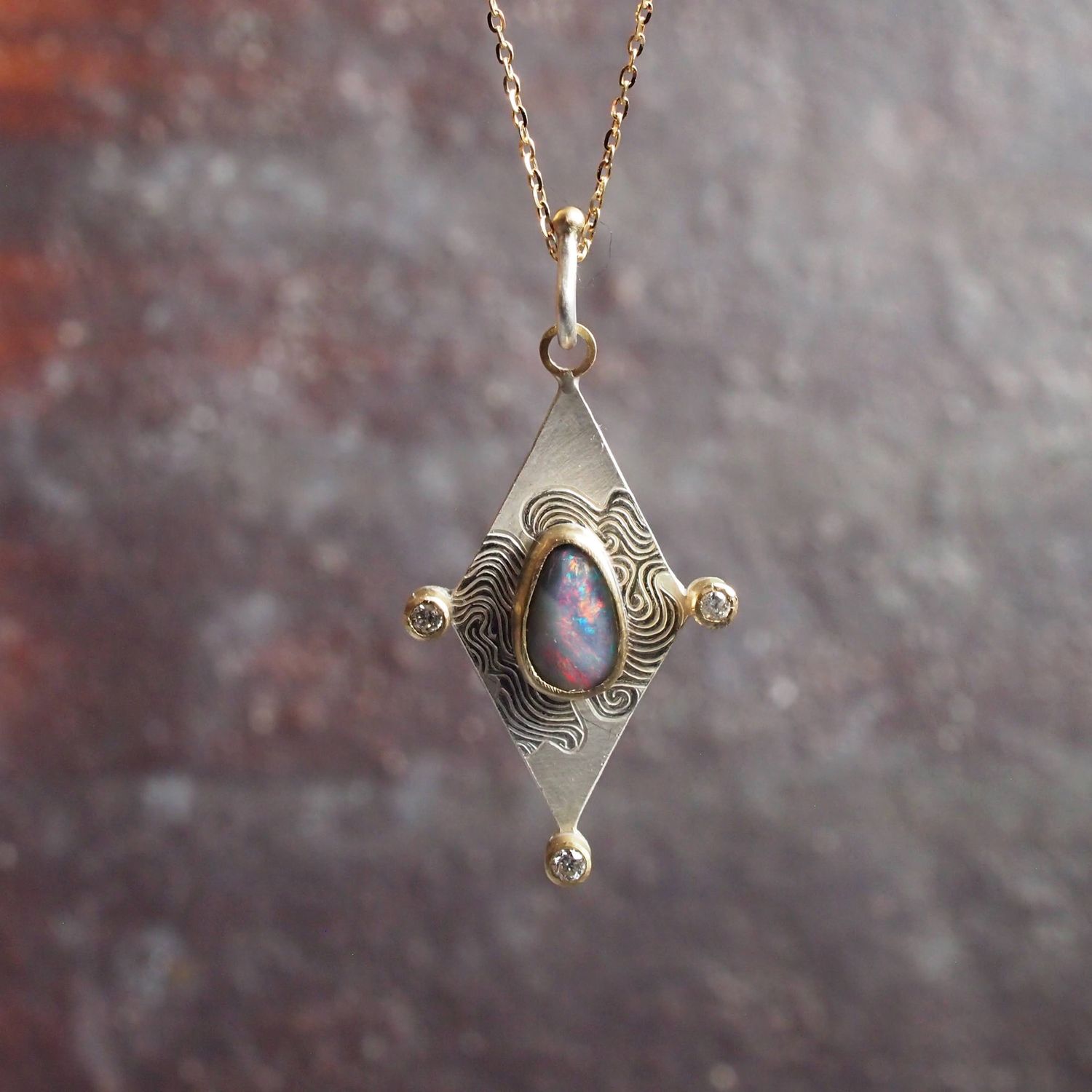 Bayang-bayang II necklace