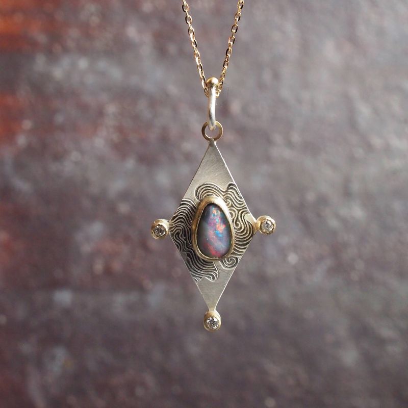 Bayang-bayang II necklace